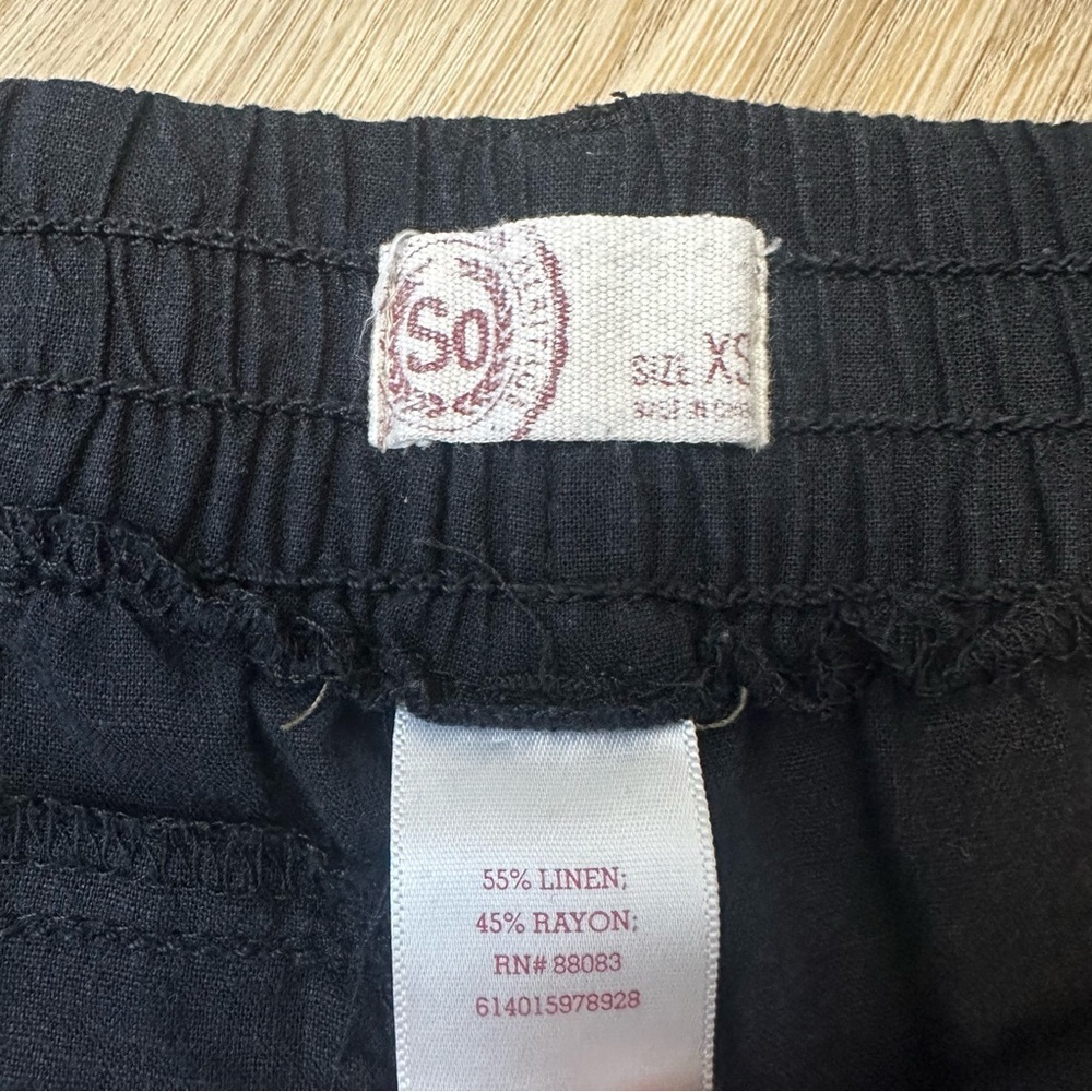 SO Black Ankle Cropped Linen Pants - Picture 3 of 6